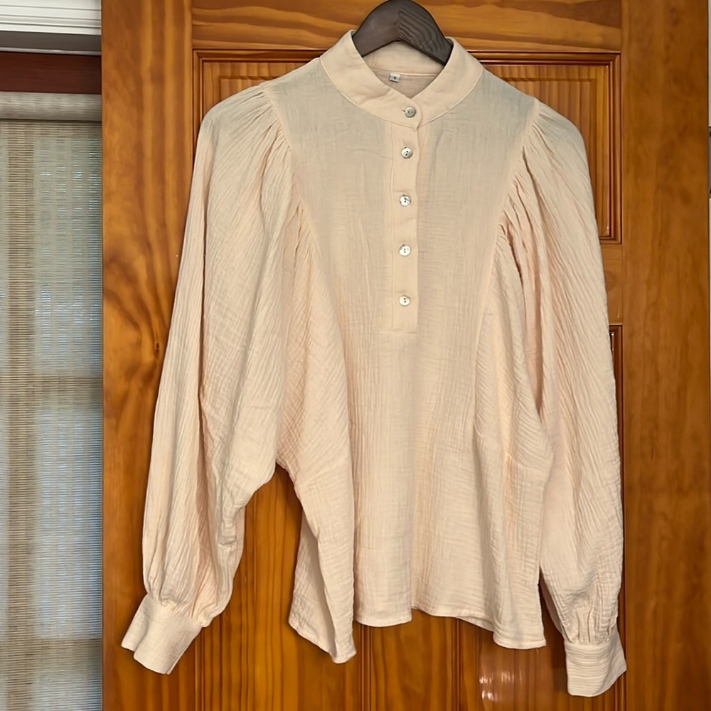 Women’s Balloon Sleeved Blouse